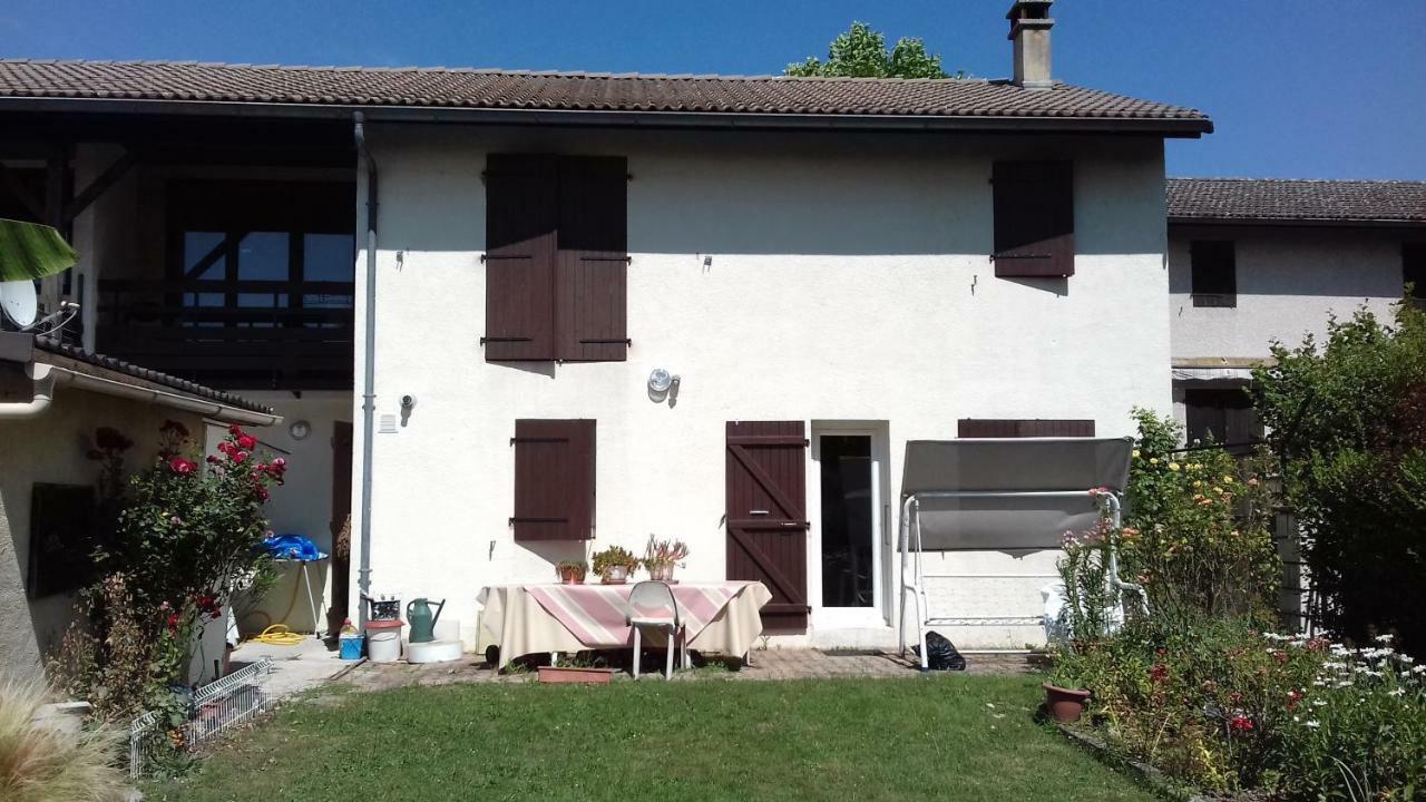 Chambre D'Hote Le Pin La Tour-du-Pin Eksteriør bilde